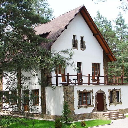 Hotel Pershyi Kordon Tourist Complex Medvedevka Exteriér fotografie